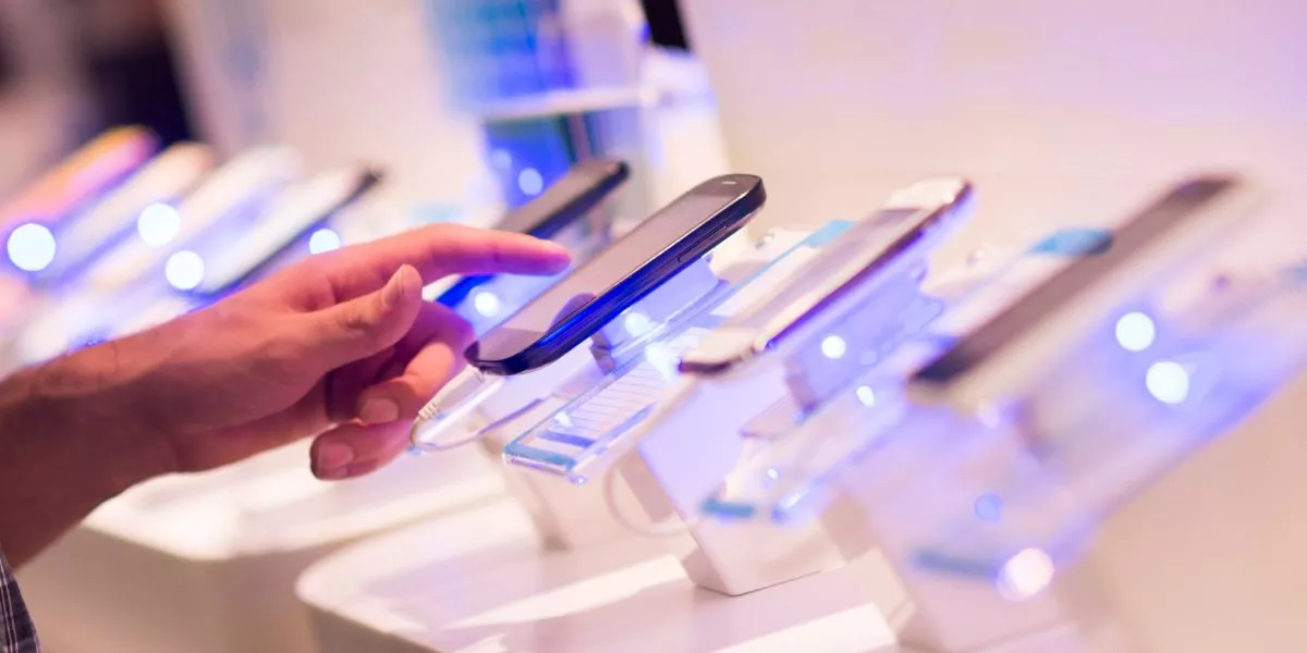 ¿Qué nuevos modelos de teléfonos inteligentes se presentaron este mes?